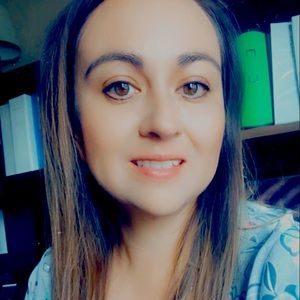 Meet your Posher, Isabel